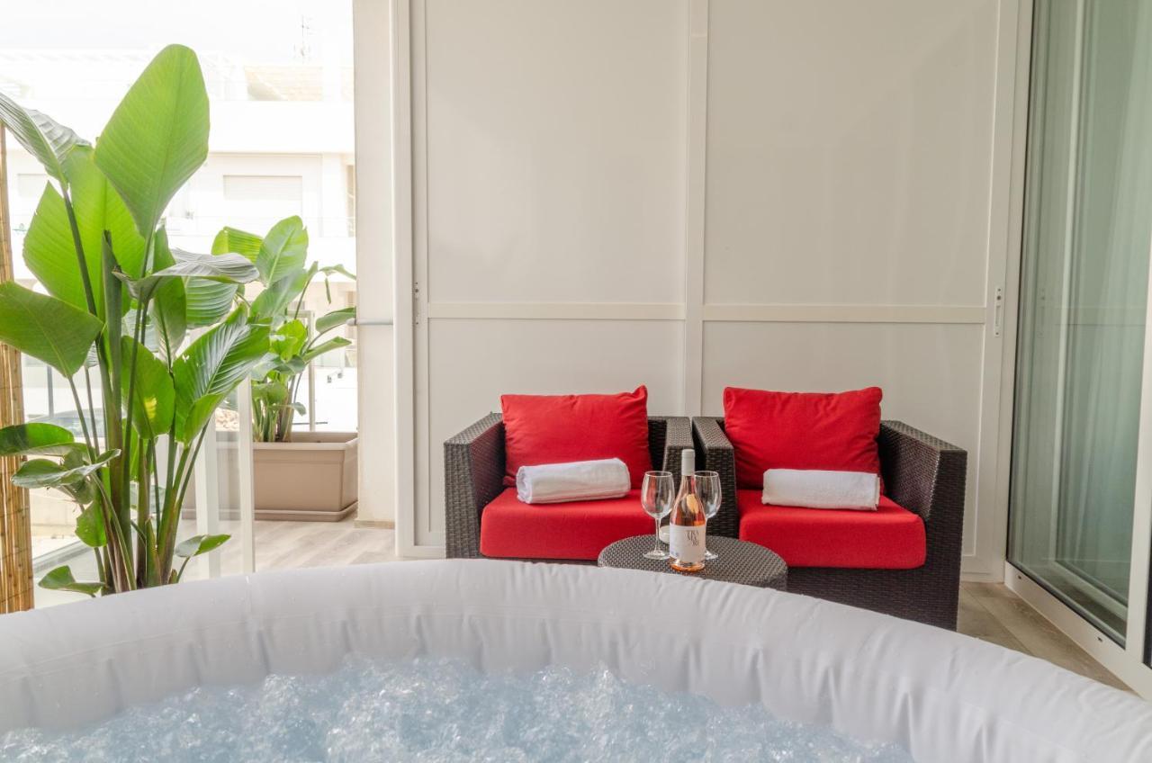 Апартаменти Apulialux Polignano High Class / Jacuzzi + Parking Поліньяно-а-Маре Екстер'єр фото